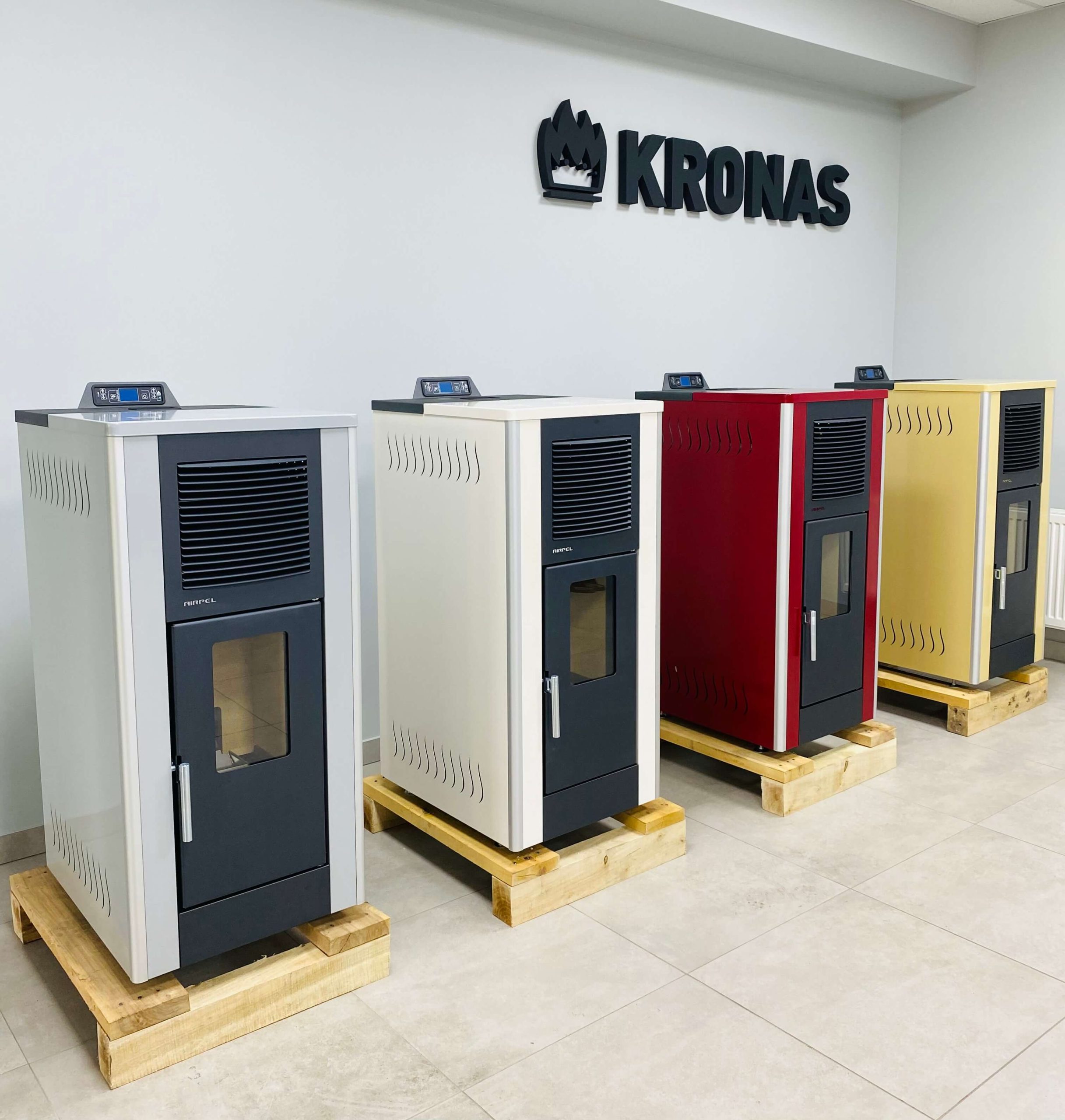 Компанія  KRONAS розпочала випуск пелетних камінів!